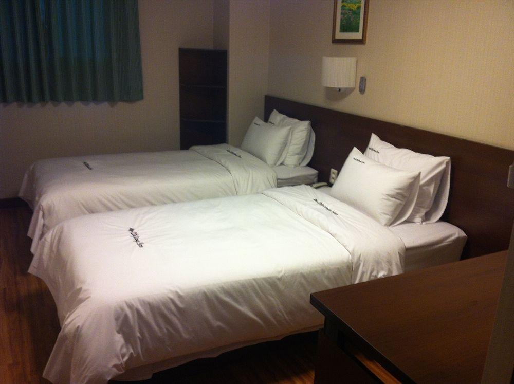 Global Inn Seoul Dongdaemun City Days Inn Exterior foto